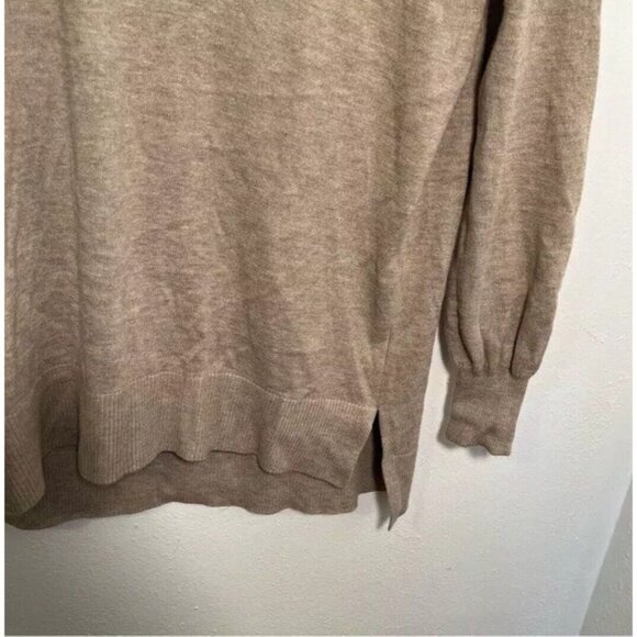 Loft Women’s Size Large Turtleneck Sweater Beige Tan Ribbed Neck Step Hem Long - Picture 6 of 12